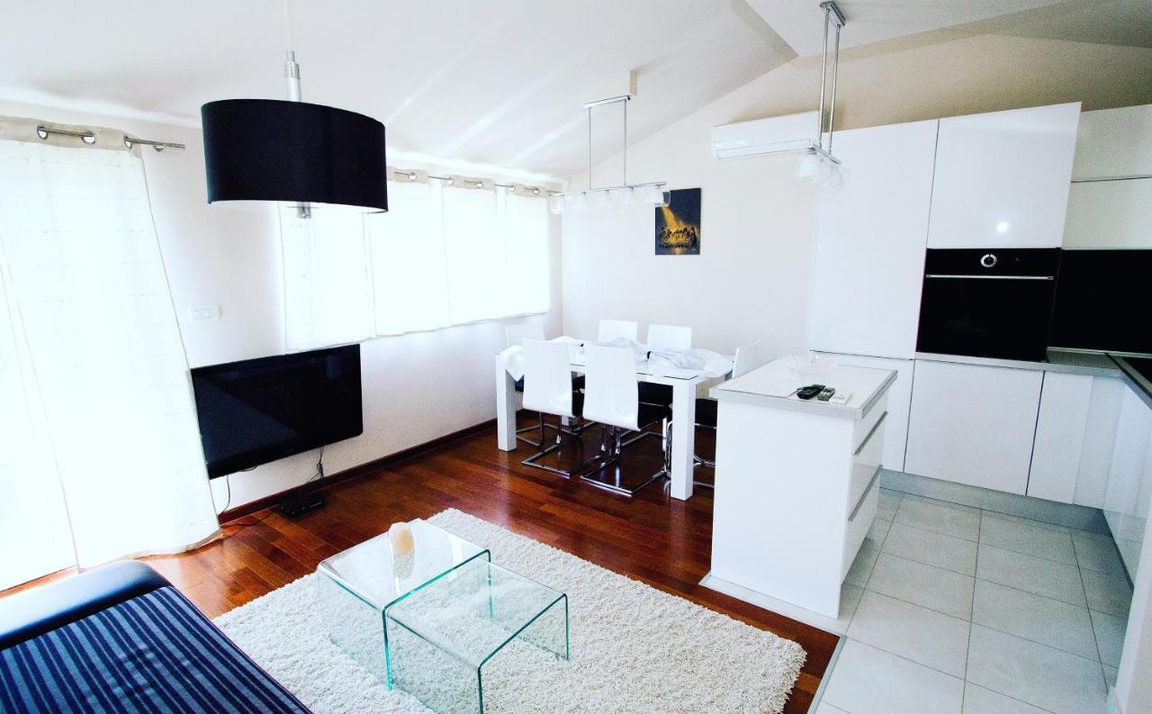 Deluxe Suites Mandic Omiš Dış mekan fotoğraf