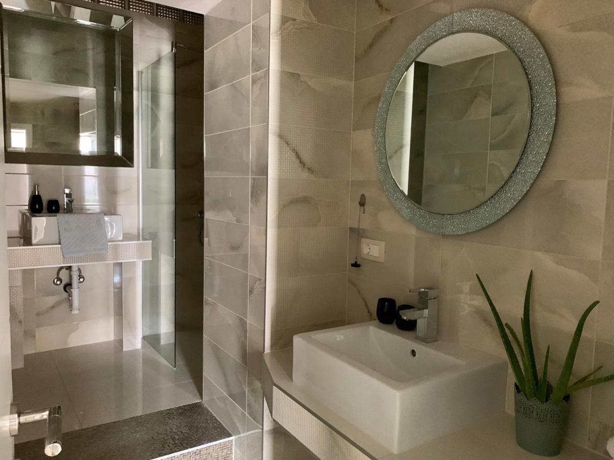 Deluxe Suites Mandic Omiš Dış mekan fotoğraf